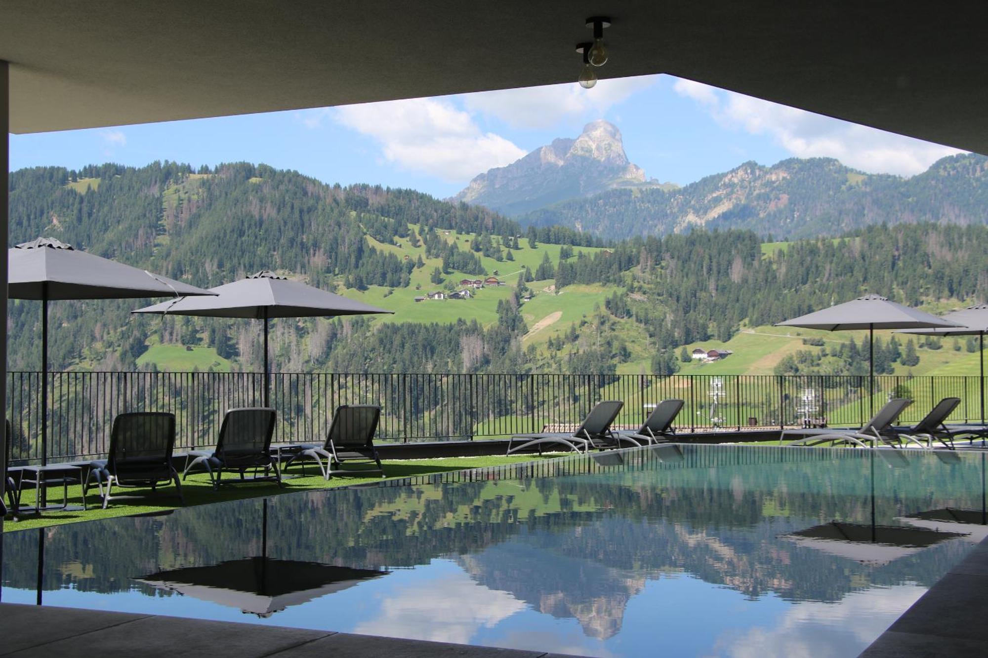 Hotel Alpenrose Dolomites La Valle Exterior photo